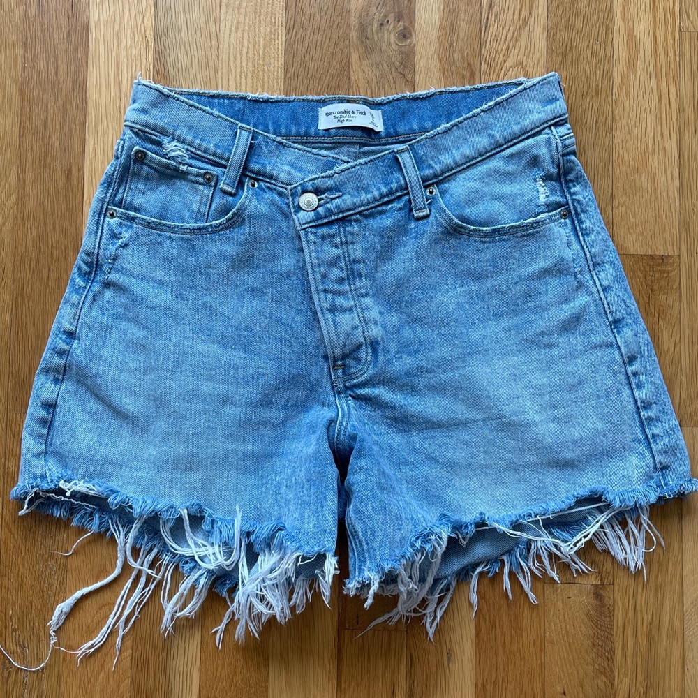 Women’s Abercrombie High Rise Dad Shorts